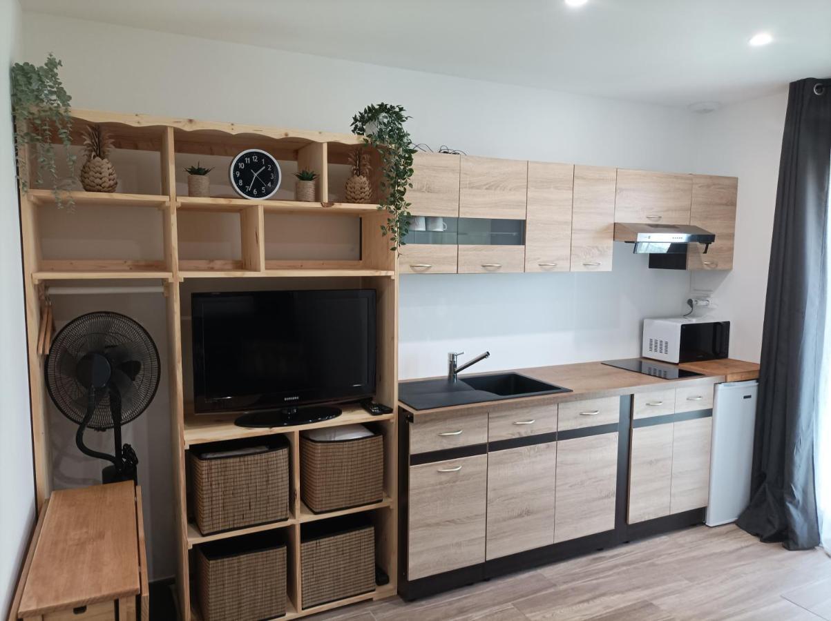 Chambre Amenage En Studio Cers Eksteriør billede